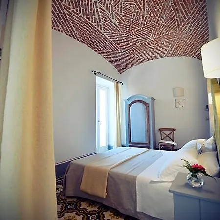 B&B Bisos