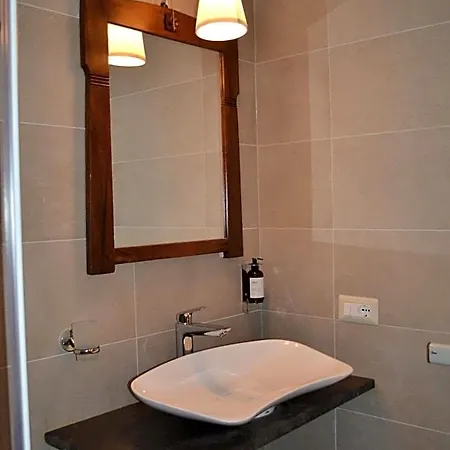 B&B Bisos 3*